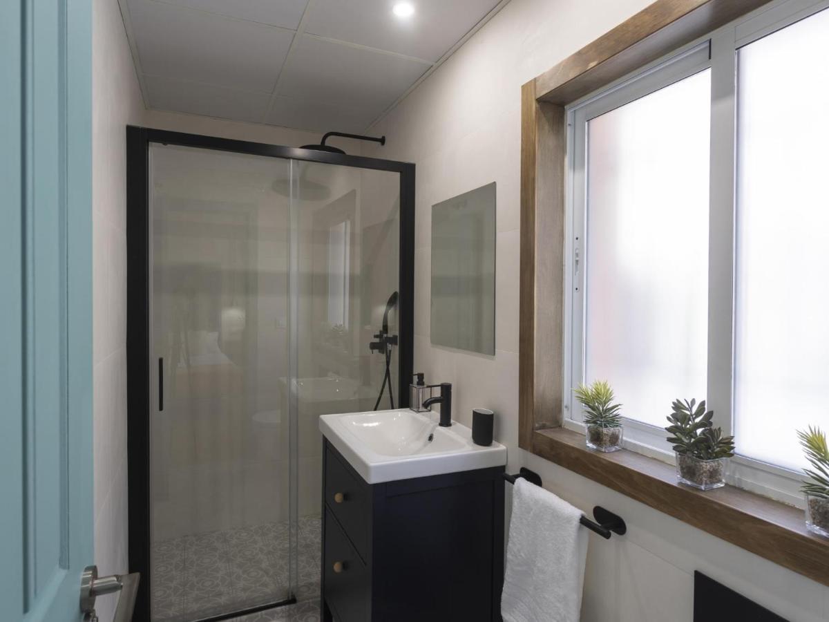 Beautiful Blue Triana Apartment Seville Ngoại thất bức ảnh